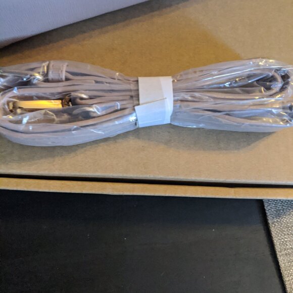 Bagley Mischka - Picture 4 of 6